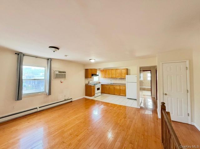 59-18 154th Place, Flushing, NY 11355