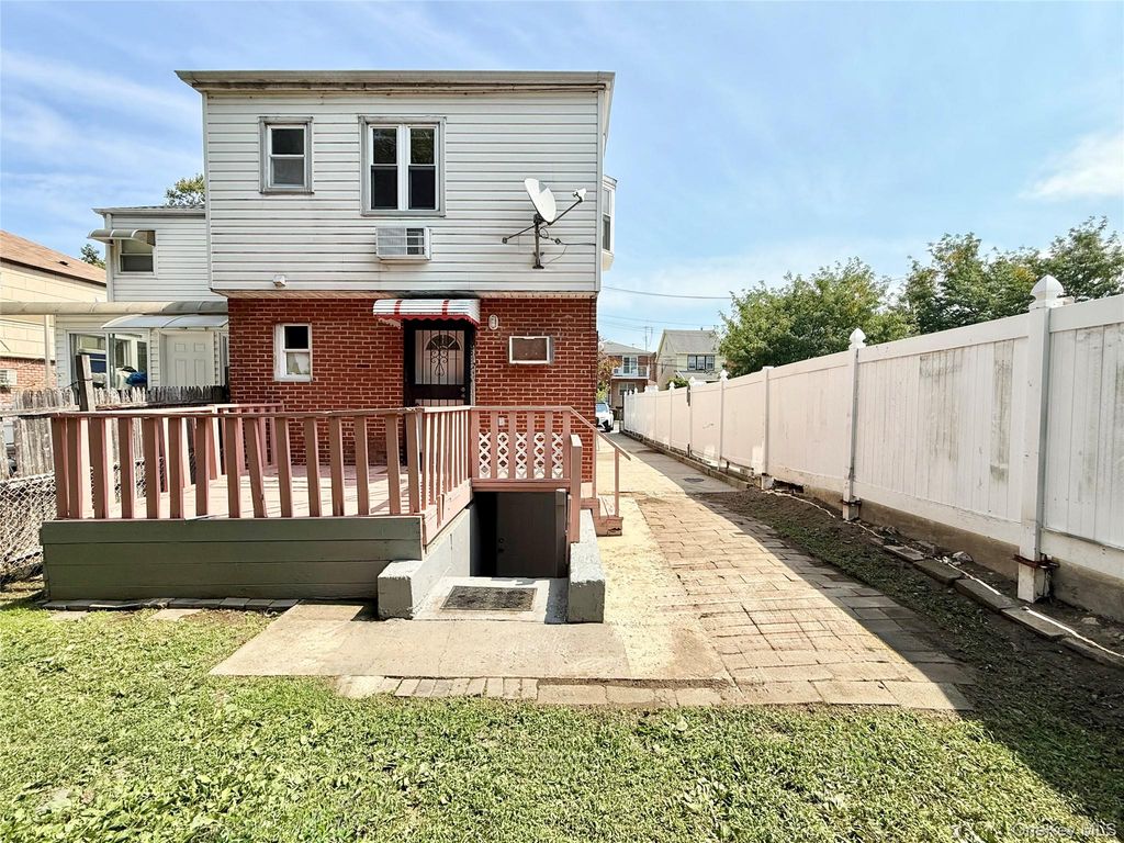 59-18 154th Place, Flushing, NY 11355 — photo 2