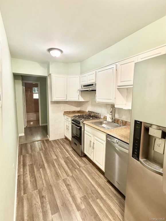 59-18 154th Place, Flushing, NY 11355 — photo 5