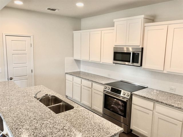 9912 Dalliance LN, Manor, TX 78653