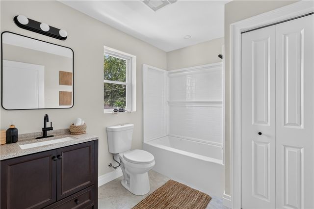 31 Tucker Street, Warwick, RI 02886