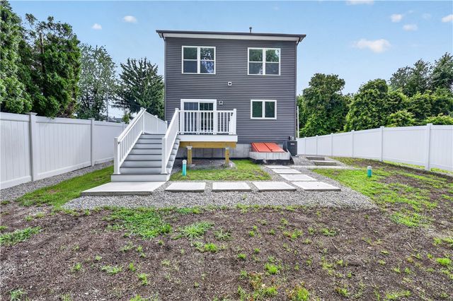 31 Tucker Street, Warwick, RI 02886