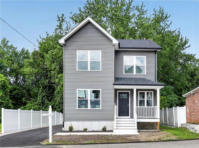 31 Tucker Street, Warwick, RI 02886
