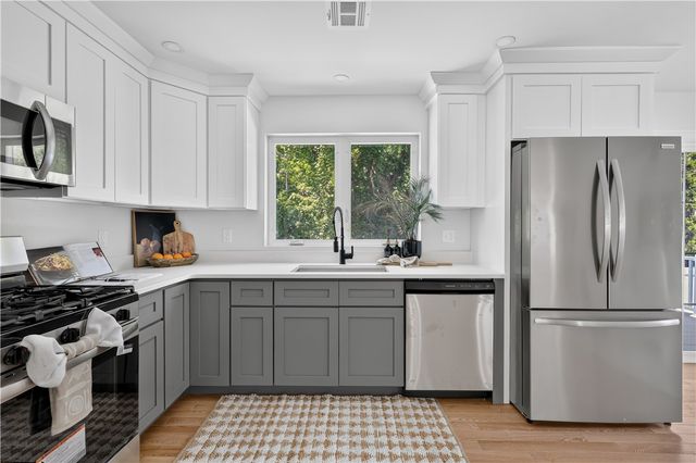 31 Tucker Street, Warwick, RI 02886
