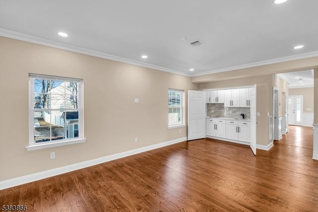 2000 Whittier St, Rahway City, NJ 07065