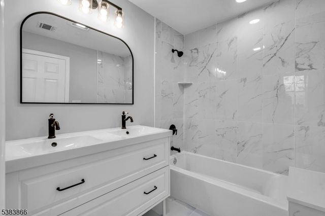 2000 Whittier St, Rahway City, NJ 07065