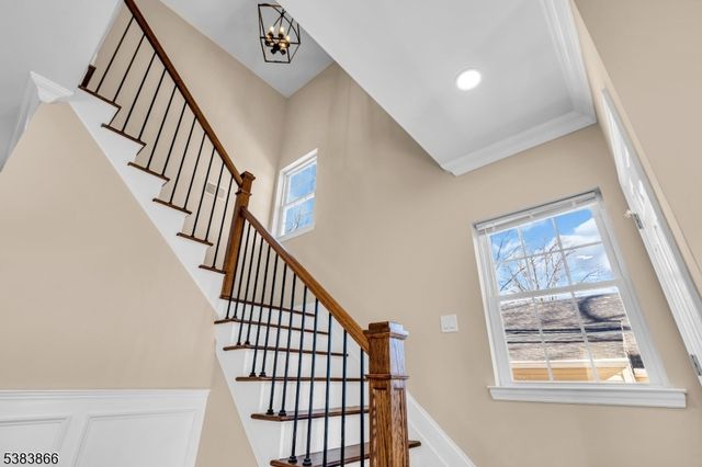 2000 Whittier St, Rahway City, NJ 07065