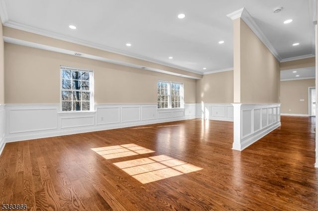 2000 Whittier St, Rahway City, NJ 07065