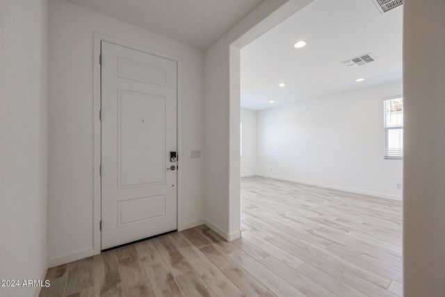 7682 W Jackrabbit Lane, Peoria, AZ 85383