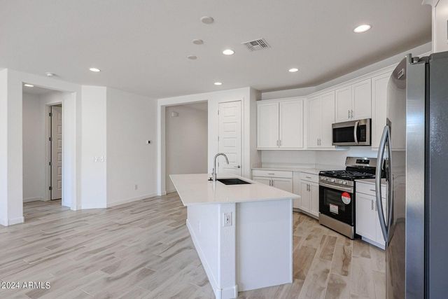 7682 W Jackrabbit Lane, Peoria, AZ 85383