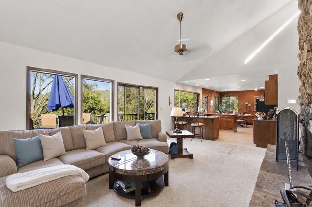 3283 Cessna Dr, Cameron Park, CA 95682