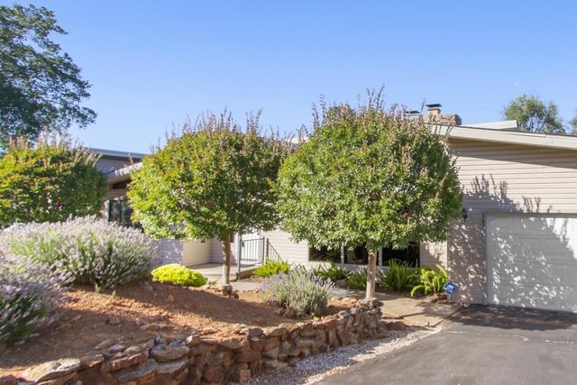 3283 Cessna Dr, Cameron Park, CA 95682
