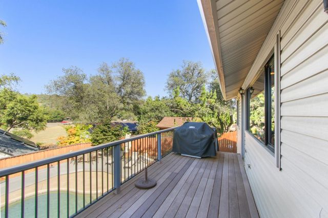 3283 Cessna Dr, Cameron Park, CA 95682