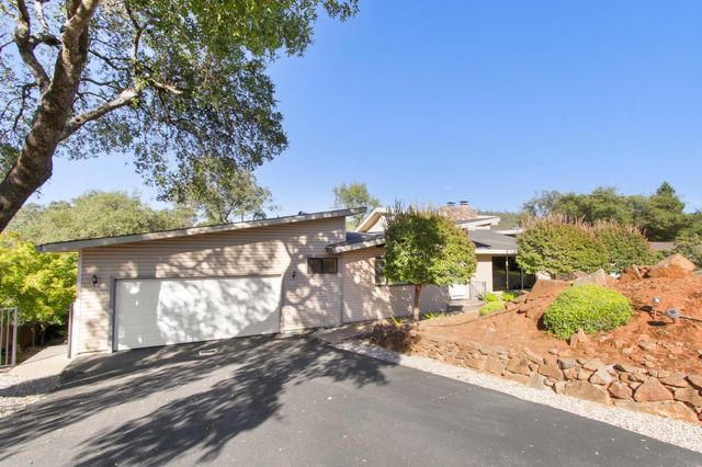 3283 Cessna Dr, Cameron Park, CA 95682