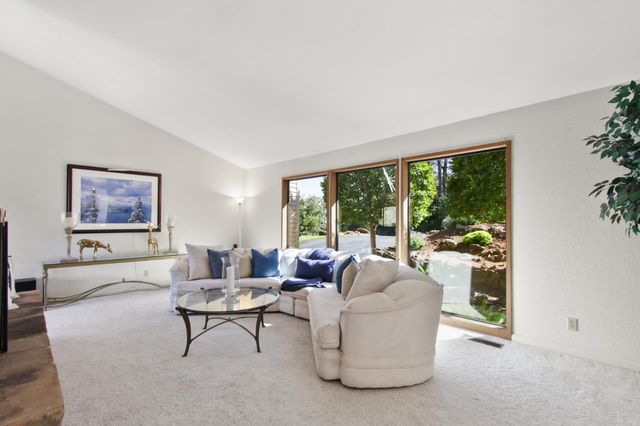 3283 Cessna Dr, Cameron Park, CA 95682