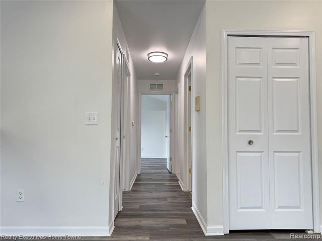 43940 Elm Drive, Sterling Heights, MI 48313