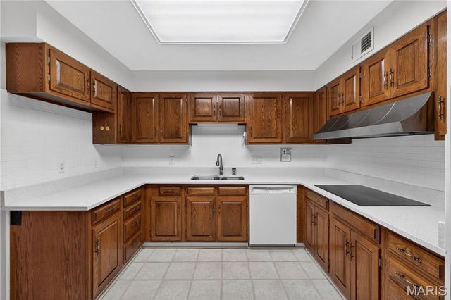 2435 Baxton Way, Chesterfield, MO 63017