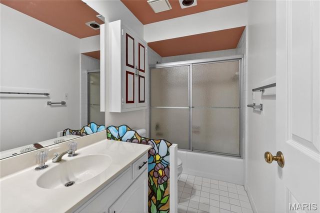2435 Baxton Way, Chesterfield, MO 63017