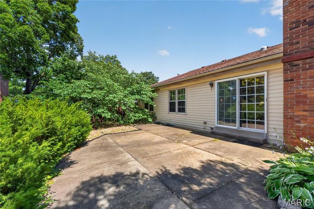 2435 Baxton Way, Chesterfield, MO 63017
