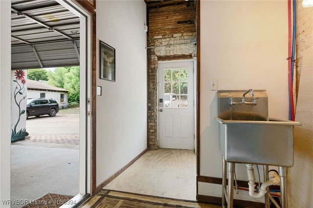 615 Main Street B, Van Buren, AR 72956