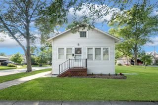 4716 Douglas Road, Downers Grove, IL 60515