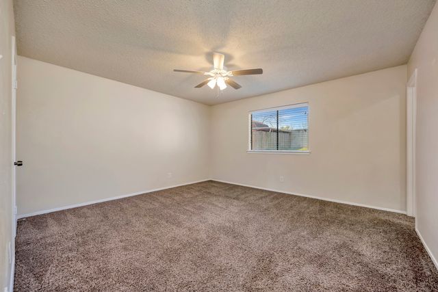 821 Timberoaks Drive, Azle, TX 76020