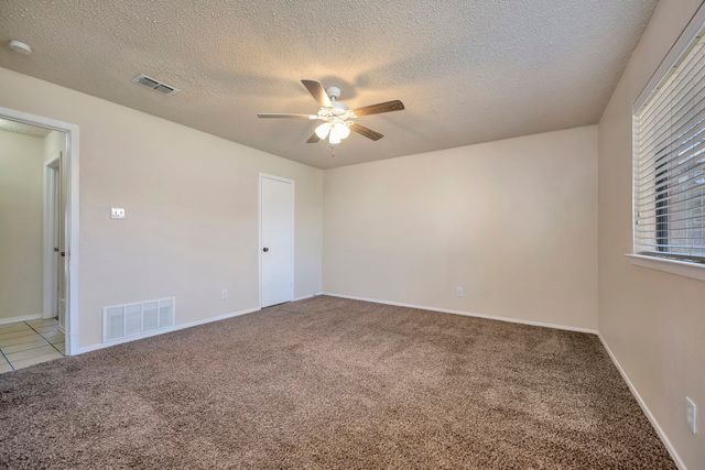 821 Timberoaks Drive, Azle, TX 76020