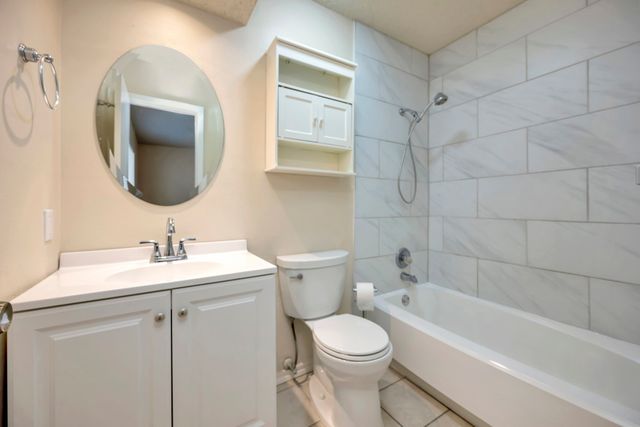 821 Timberoaks Drive, Azle, TX 76020