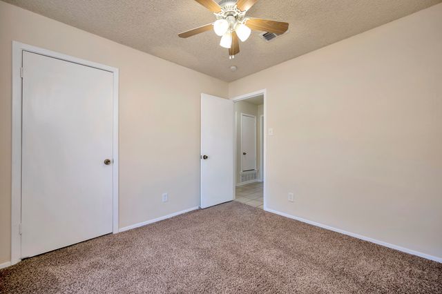 821 Timberoaks Drive, Azle, TX 76020