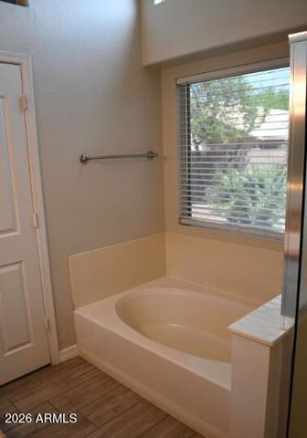 1476 E SILVER CREEK Road, Gilbert, AZ 85296