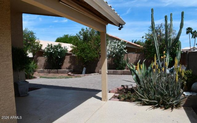 1476 E SILVER CREEK Road, Gilbert, AZ 85296