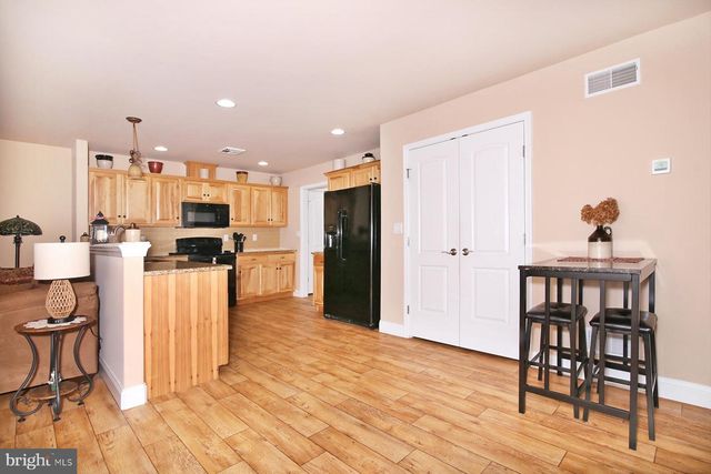 1005 GREAT HALL DR, Lebanon, PA 17042