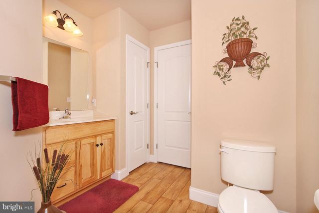 1005 GREAT HALL DR, Lebanon, PA 17042