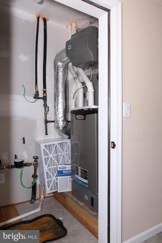 1005 GREAT HALL DR, Lebanon, PA 17042