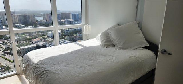 18201 Collins Ave 4305, Sunny Isles Beach, FL 33160