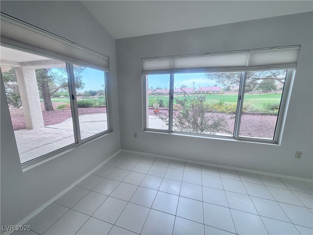 Image 11 of property listing at 9437 EAGLE VALLEY Drive, Las Vegas, NV 89134