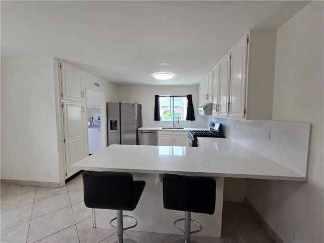 6683 Gross, West Hills, CA 91307