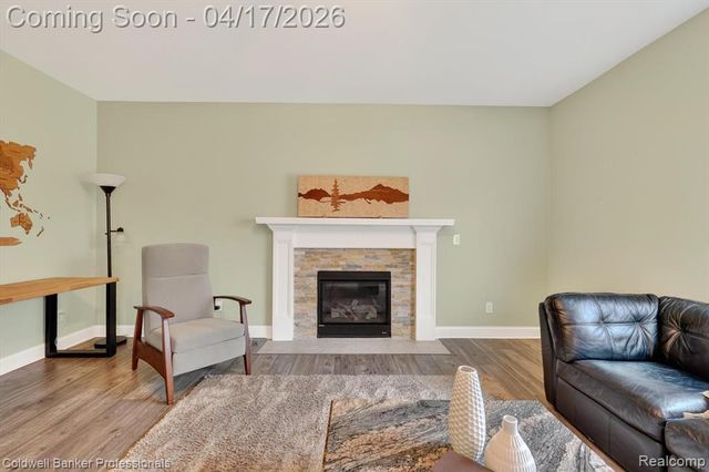 8314 Peninsula Circle, Grand Blanc, MI 48439