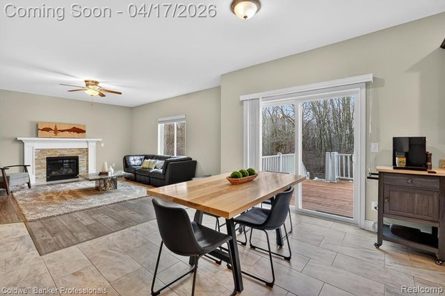 8314 Peninsula Circle, Grand Blanc, MI 48439