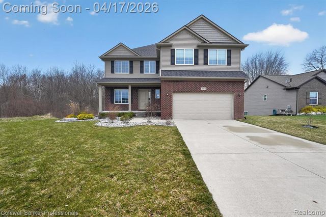 8314 Peninsula Circle, Grand Blanc, MI 48439