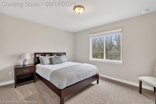 8314 Peninsula Circle, Grand Blanc, MI 48439