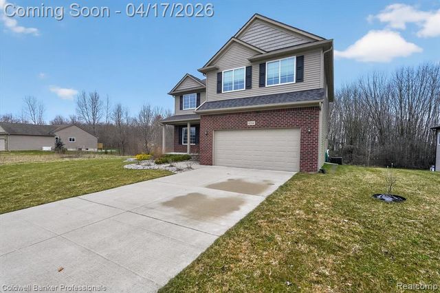 8314 Peninsula Circle, Grand Blanc, MI 48439