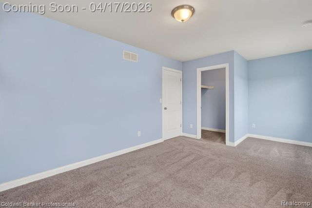 8314 Peninsula Circle, Grand Blanc, MI 48439