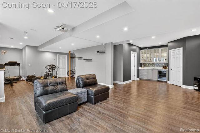 8314 Peninsula Circle, Grand Blanc, MI 48439
