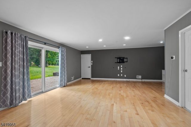 260 Saint Cloud Ave, West Orange Twp., NJ 07052