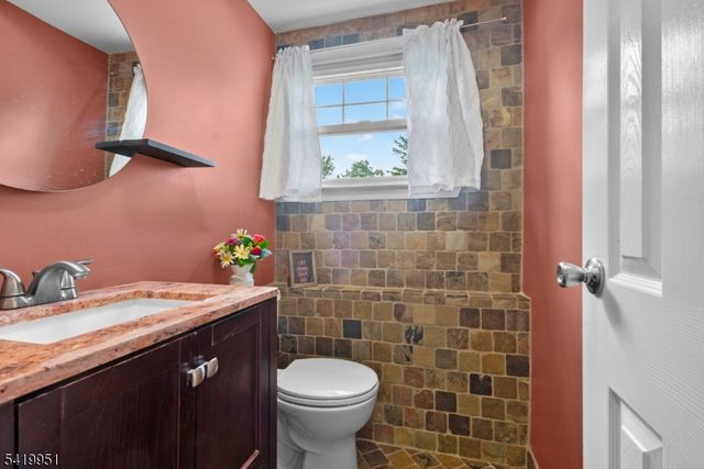 260 Saint Cloud Ave, West Orange Twp., NJ 07052
