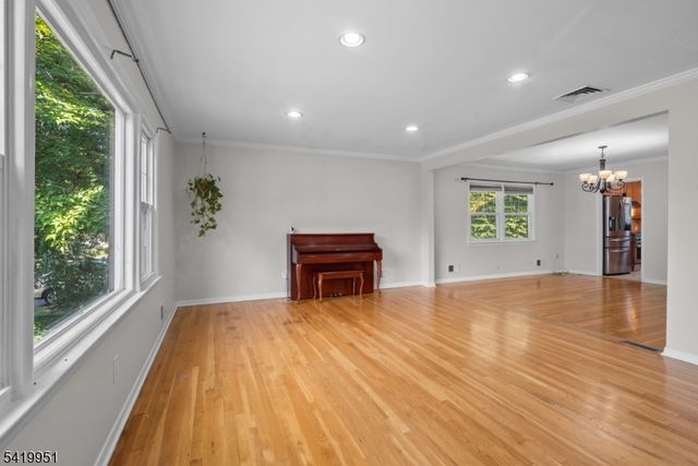 260 Saint Cloud Ave, West Orange Twp., NJ 07052