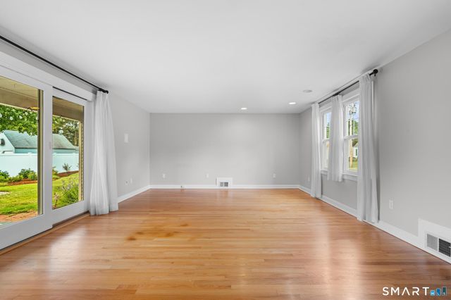 28 Horton Road, Manchester, CT 06042