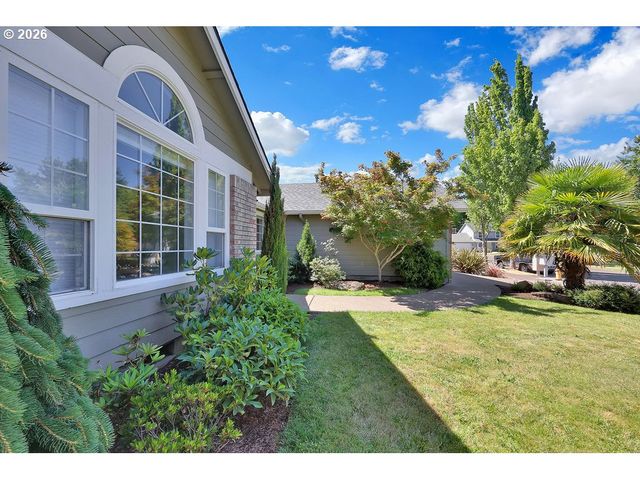 2515 NOAH St, Eugene, OR 97402