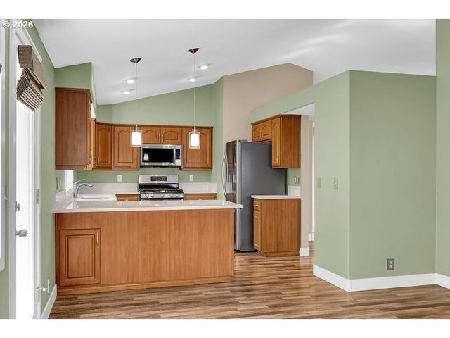 2515 NOAH St, Eugene, OR 97402